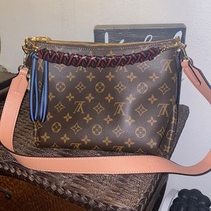 LV like handbag!